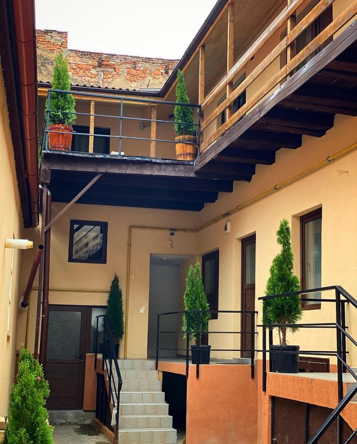 Ullysses Guest House Brașov Exterior foto