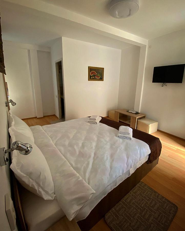 Ullysses Guest House Brașov Exterior foto